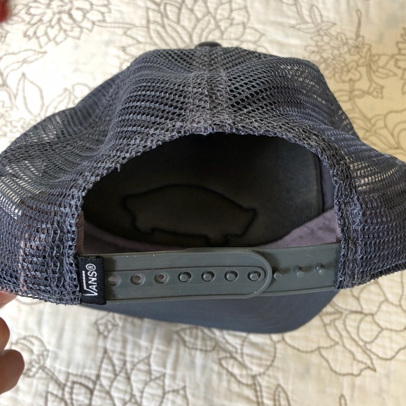 Vans “Off The Wall” Foam Front/Mesh Back Hat - Picture 2 of 4